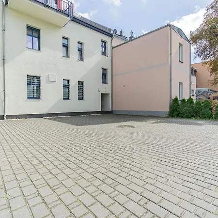 - 40m², Zentral, Netflix, Küche, Schreibtisch, Parkplatz, Waschtrockner, Wlan