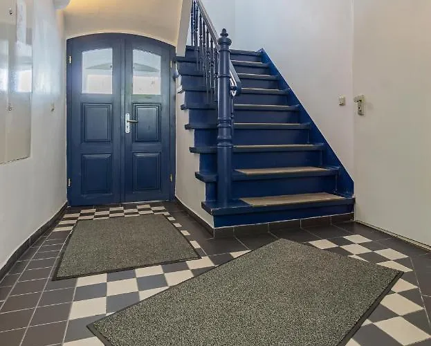 Modernes - Zentral, Ruhig, Wlan, Netflix, Kueche, Schreibtisch, Parkplatz, Waschtrockner شقة